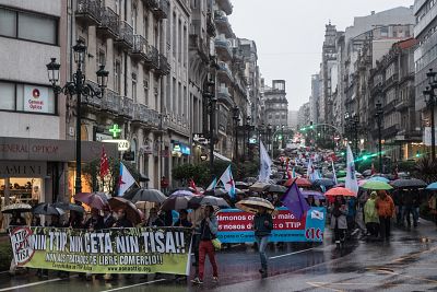 2016-10-15ConcentracionTTIPVigo 00.jpg